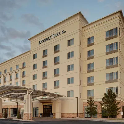 DoubleTree by Hilton Denver International Airport Hotels in der Nähe von Flughafen Denver International