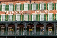 The Marshall House - balcony
