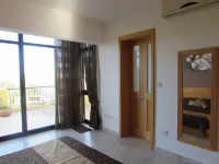 Panoramic Penthouse Enjoying Sea and Country Views