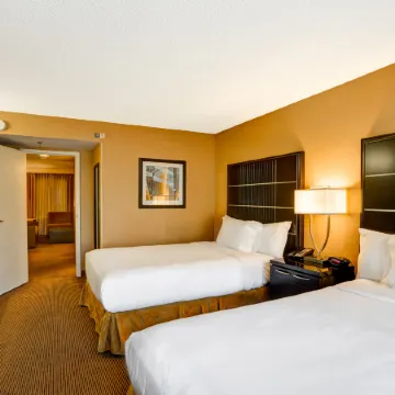 Embassy Suites by Hilton Chicago Downtown River North