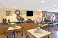 Super 8 by Wyndham San Antonio Downtown NE - sarapan