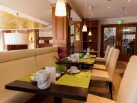 SensCity Hotel Berlin Spandau Hotels near قلعة سبانداو