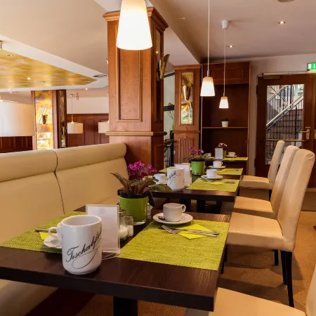 SensCity Hotel Berlin Spandau Отели рядом с достопримечательностью «Шпандау»