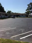 Budget Inn - Motels