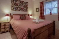 Arcadia - 1 Bedroom Apartment - Tenby - جاكوزي