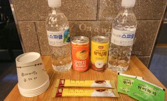 7. 쇼모텔..