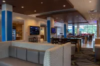 Holiday Inn Express & Suites Tuscaloosa East
