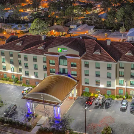 Holiday Inn Express & Suites GULF SHORES by IHG