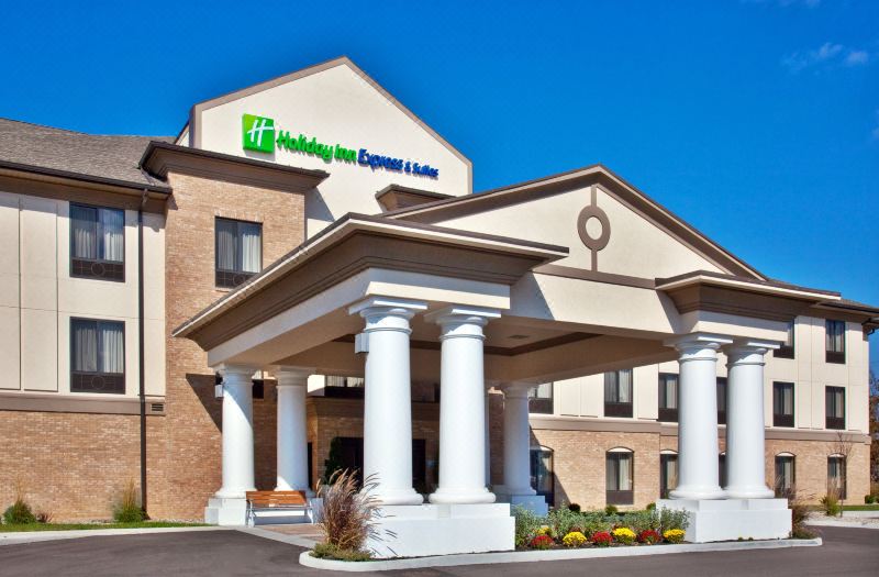 Holiday Inn Express & Suites Crawfordsville by IHG