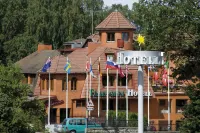Tähetorni Hotel Отели в г. Нымме