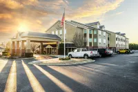 Country Inn & Suites by Radisson, El Dorado, AR Hotels near Henley Feed & Farm Supply Inc.