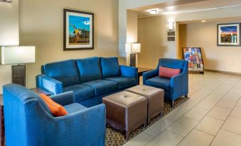 Comfort Inn & Suites Lancaster Antelope Valley