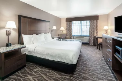 La Quinta Inn & Suites by Wyndham Belgrade - Bozeman Airport Hotel di 