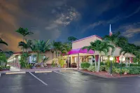 Knights Inn Port Charlotte Hôtels à : Charlotte Harbor