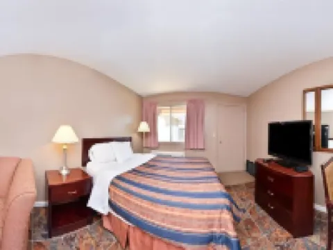Motel 8 Hotels in Olds