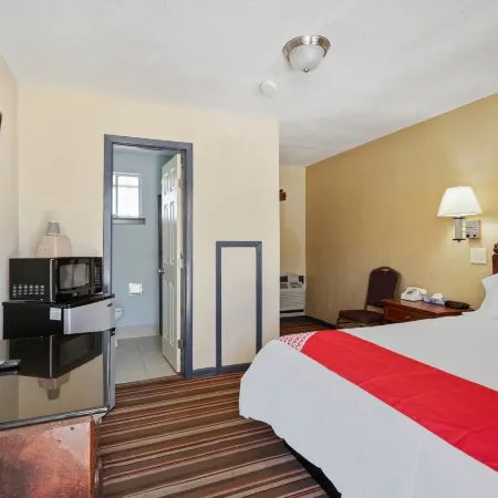 OYO Hotel Luling TX Downtown I-10/US-90 Отели в г. Лулинг