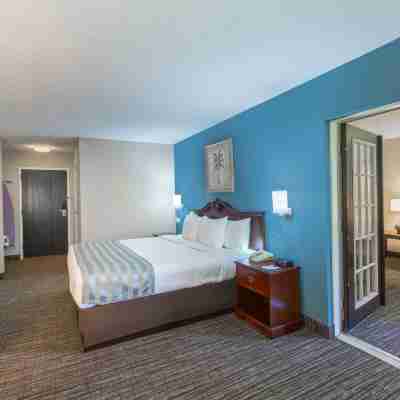 Baymont by Wyndham Bartonsville Poconos Rooms