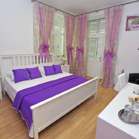 Luxury Rooms Nirvana