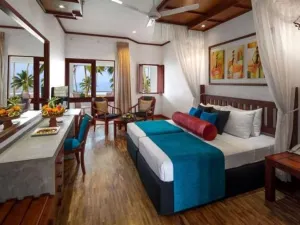 Royal Palms Beach Hotel