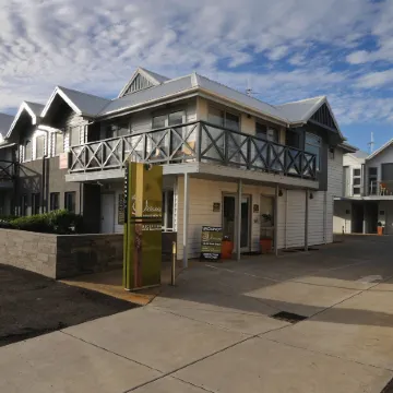 The Victoria Apartments