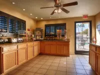 Quality Inn & Suites Phoenix NW - Sun City Hotels in Surprise