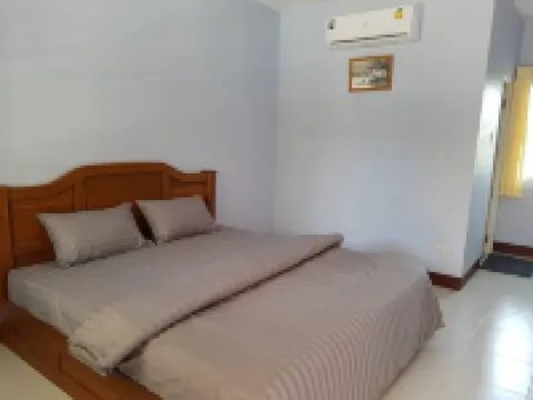 ก่อน-ใดใด อพาร์ทเม้นท์  โรงแรมในอำเภอ หนองกี่