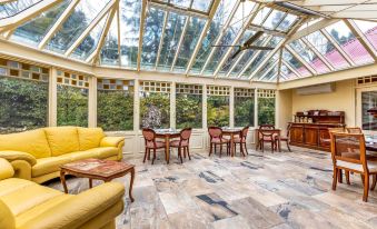 Bethany Manor Bed & Breakfast - Housity