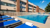 Best Western Plus Reading Inn  Suites - Pet friendly
