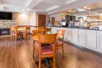 喬治敦唄盟套房酒店