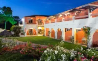 Les Pins Blancs en Provence