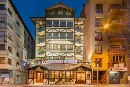 Montecarlo Отели в г. Encamp