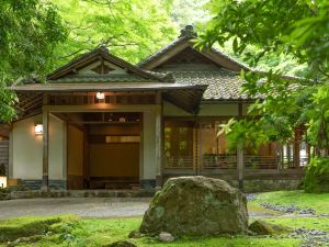 奈良・春日奥山 月日亭