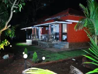 Red Roof Farmhouse Hotels in 