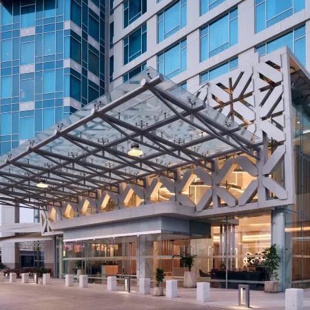 Crowne Plaza JEDDAH AL SALAM by IHG Отели рядом с достопримечательностью «Торговый центр Aya»