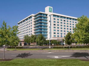 Embassy Suites by Hilton Hampton Convention Center