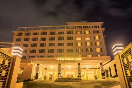 The Everest Hotel