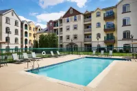 Residence Inn Springfield - Rooftop Pools