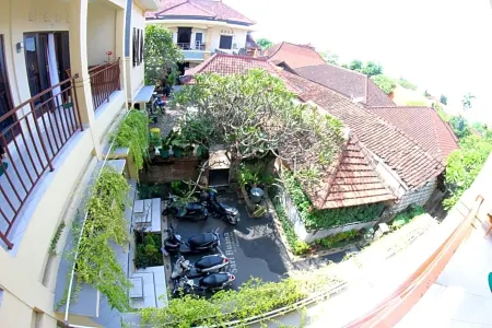 Sari Buana Bed & Breakfast