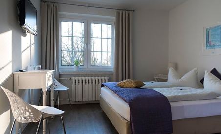 Haus ÜberLand - Housity