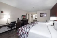 Red Roof Inn Prattville فنادق في Millbrook