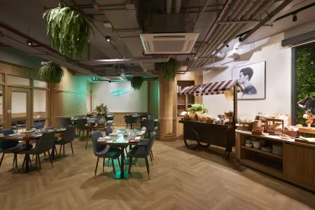 Somerset Rama 9 Bangkok Отели рядом с достопримечательностью «Башня Баййок 2»