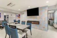 Best Western Plus Magnolia Inn  Suites - breakfast