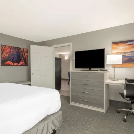 Best Western Plus Magnolia Inn  Suites