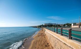 Spacious House in Lido di Noto with Terrace and Garden - Housity