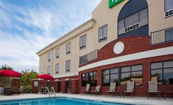 Holiday Inn Express & Suites Quincy I-10