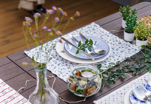 [화성 스테이 13의 욕실 및 세면도구]