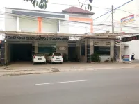Hotel Putra Kebumen Hotel dekat DEPO MK