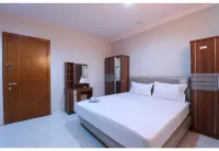 RedDoorz Near Mandaya Royal Hospital Puri