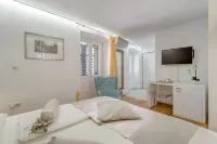 Guesthouse Imperator Hotels near Split Riva