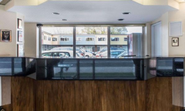 Econo Lodge Downtown